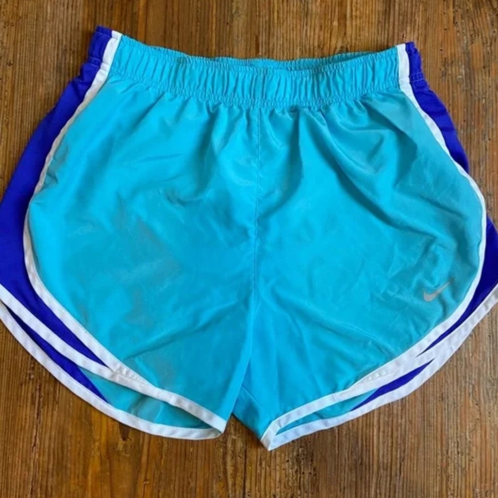 Nike Tempo Women’s shorts (4 pairs) Small